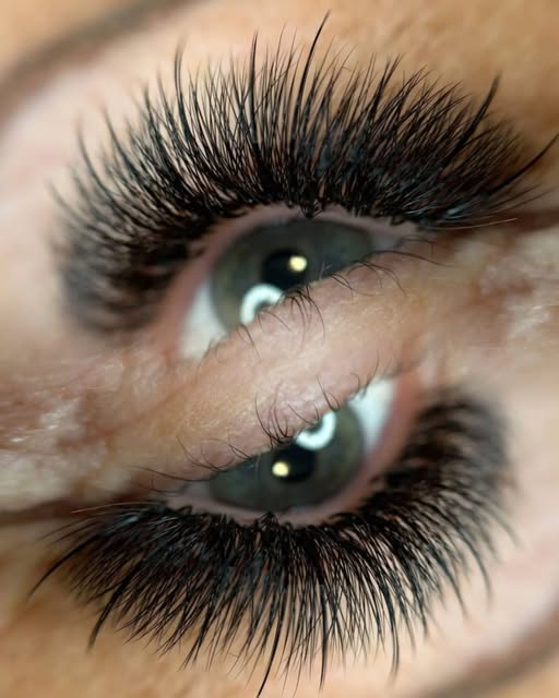 Russian-Volume-Wimpern, Nahaufnahme